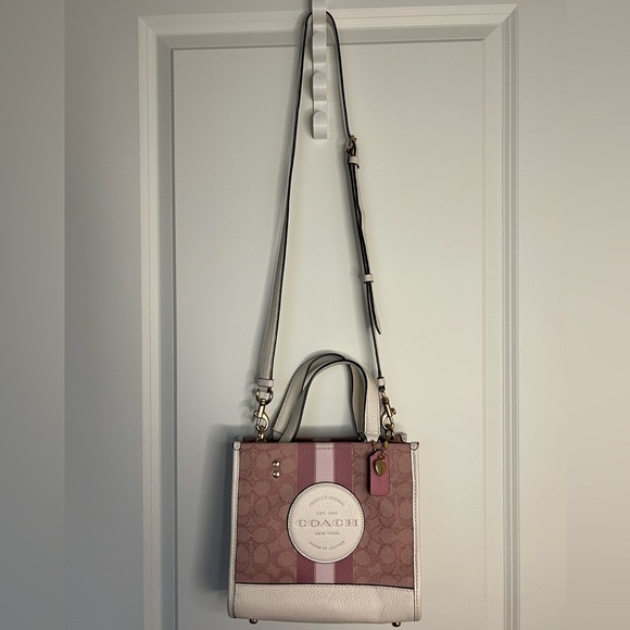 PENDING!❌ - Coach Dempsey Tote Bag Carryall in Signature Jacquard With Charm - Picture 13 of 17